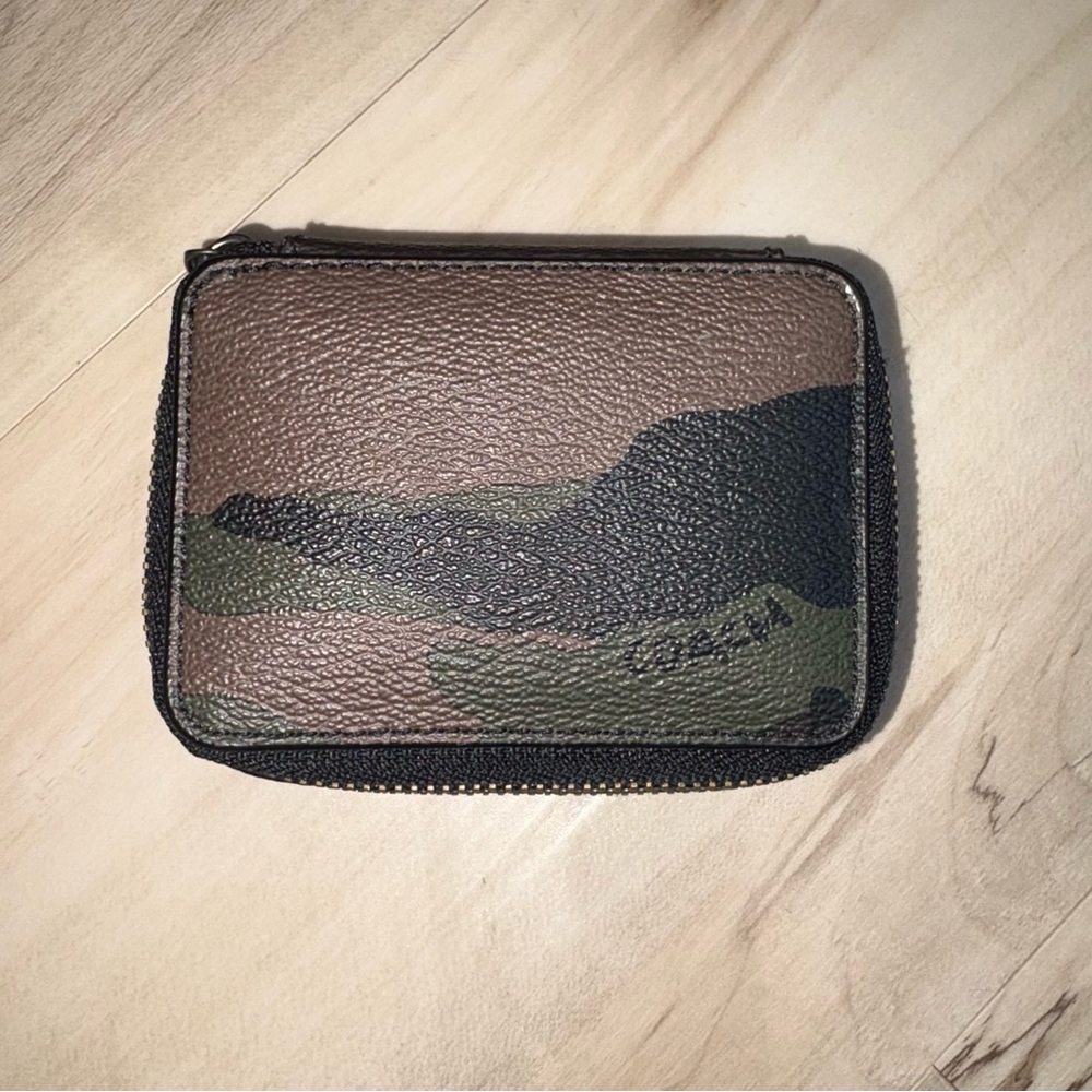 Coach Men's Green and Black Camouflage Triple Bottle Pill Box RARE - Picture 7 of 7